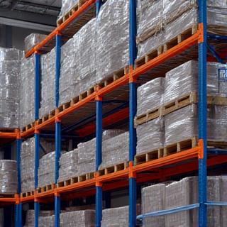 Organized pallet racking system